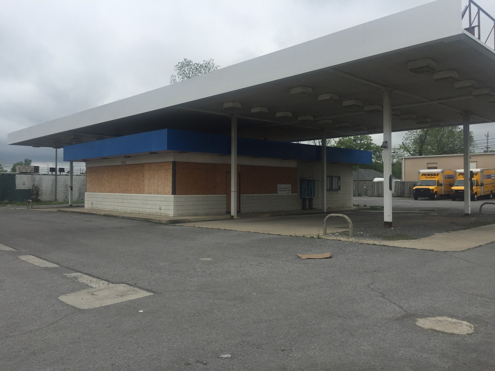 800 N Jackson St, Tullahoma, TN for Sale