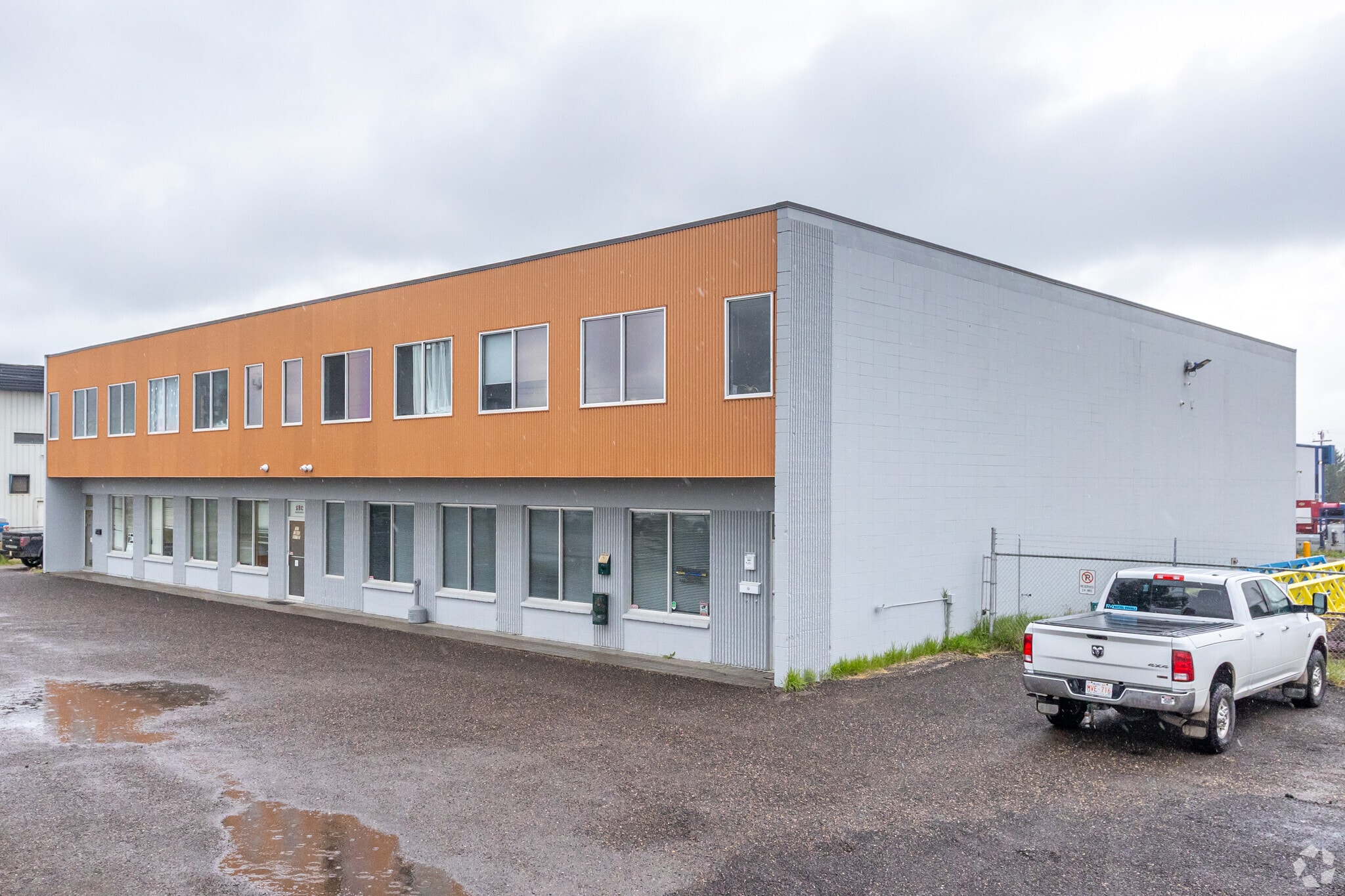 707 12th Ave, Nisku, AB for Rent