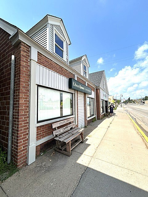 2305 Commerce Blvd, Mound, MN for Rent