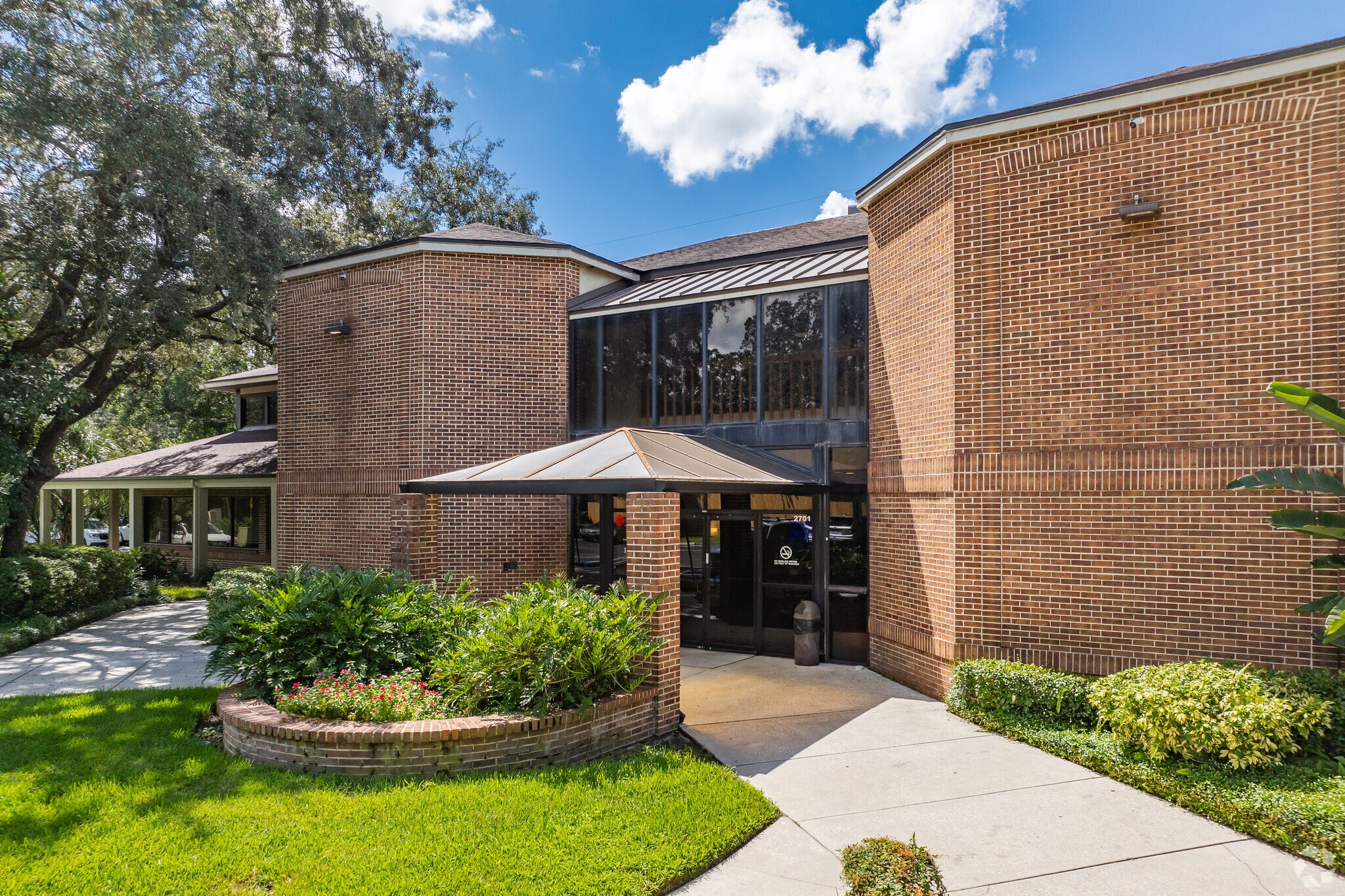 2701 W Busch Blvd, Tampa, FL for Sale