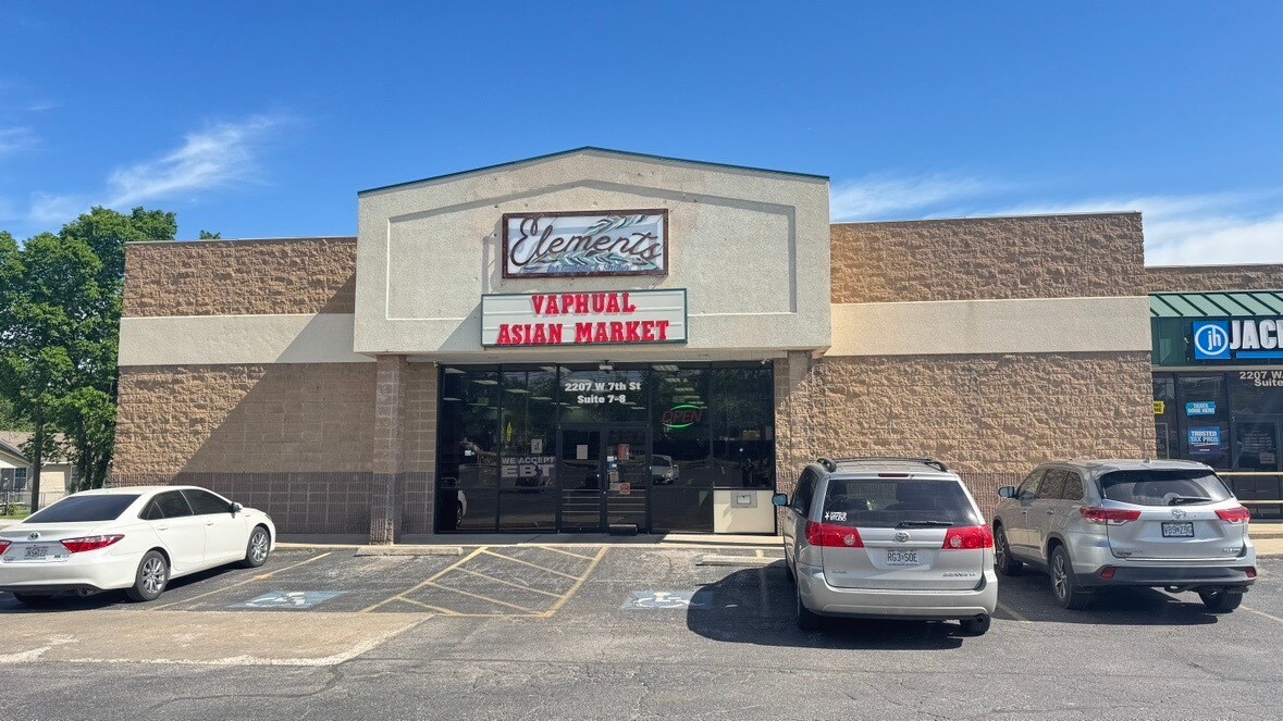 2207 W 7th St, Joplin, MO for Sale