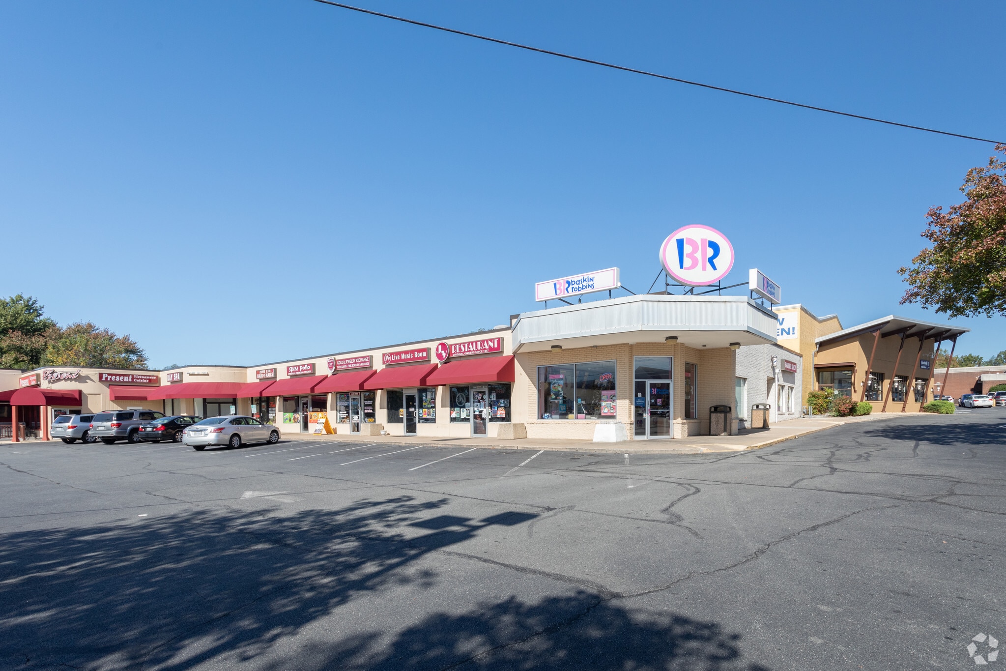 6670-6678 Arlington Blvd, Falls Church, VA for Rent