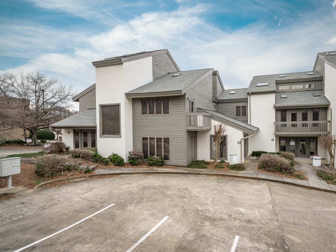 1010 E North St, Greenville, SC for Rent