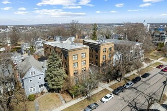 New London, CT Apartments - 43 Granite St