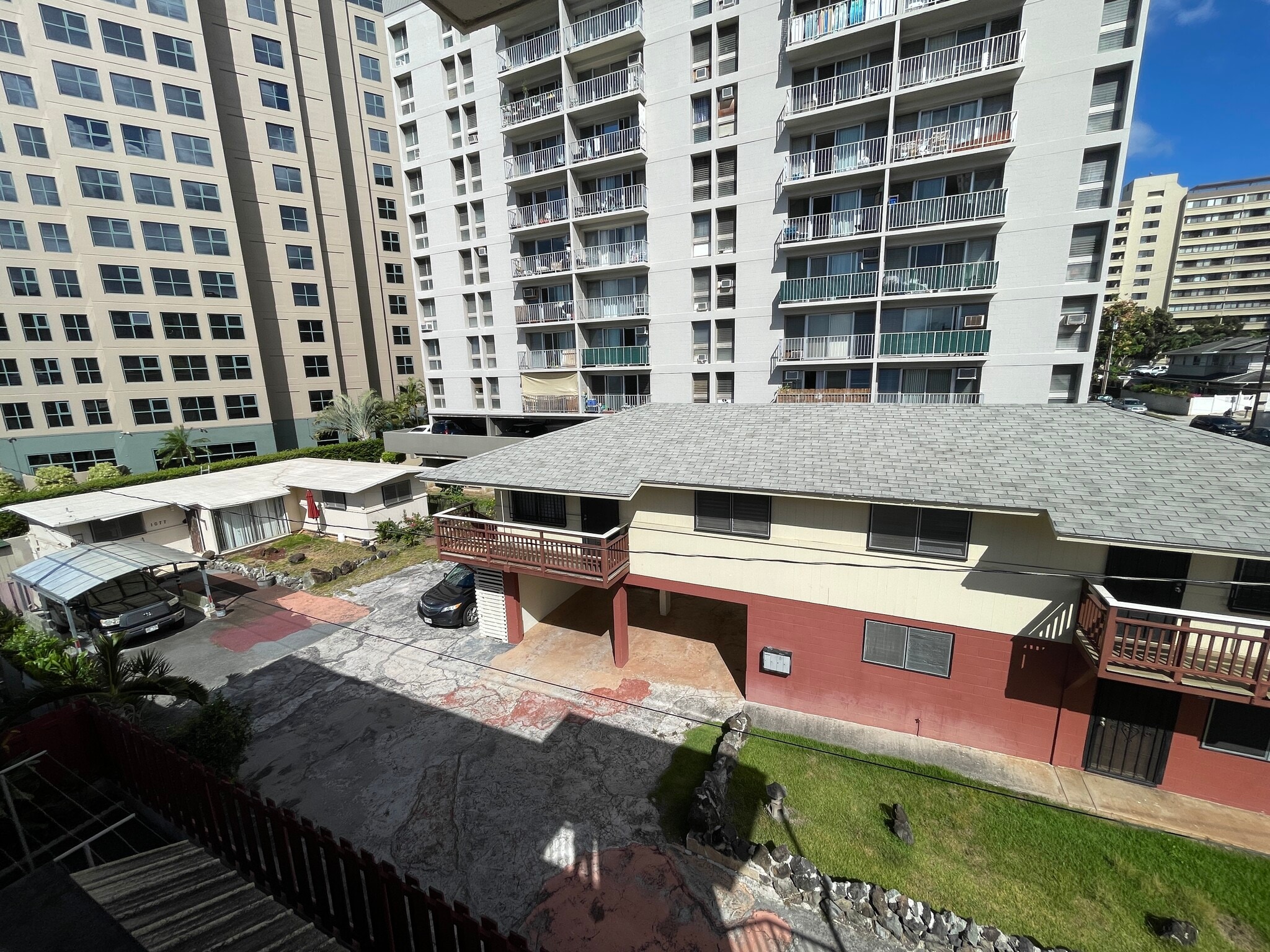 1077 Kinau St, Honolulu, HI for Sale