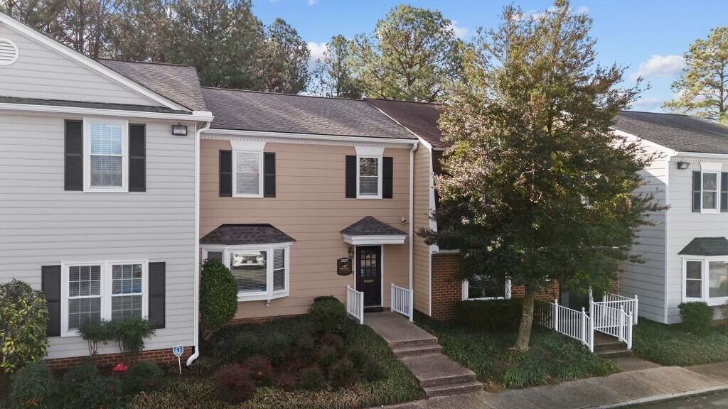 1211-1221 Mall Dr, Richmond, VA for Rent