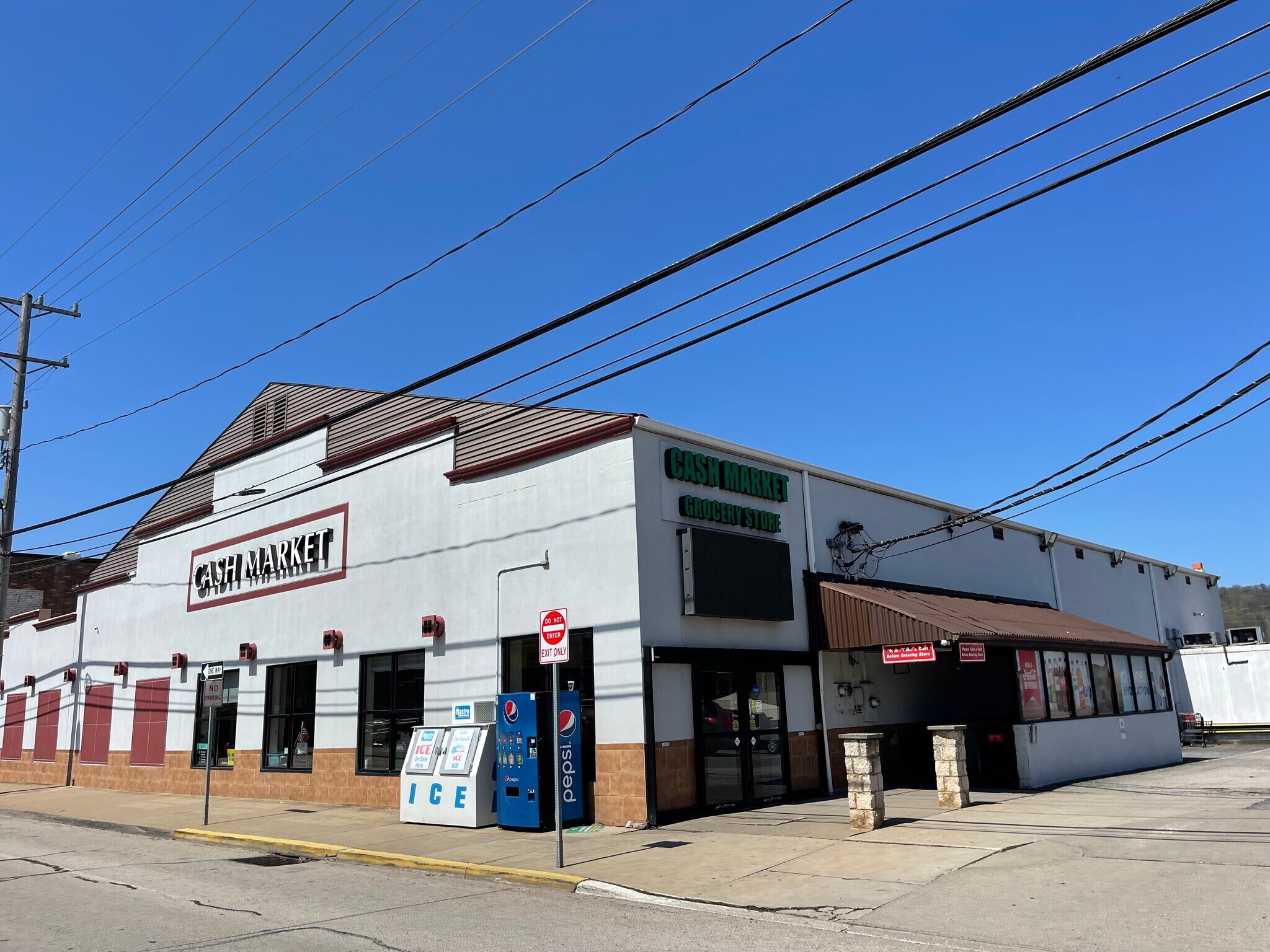 1017 4th Ave, Coraopolis, PA for Sale