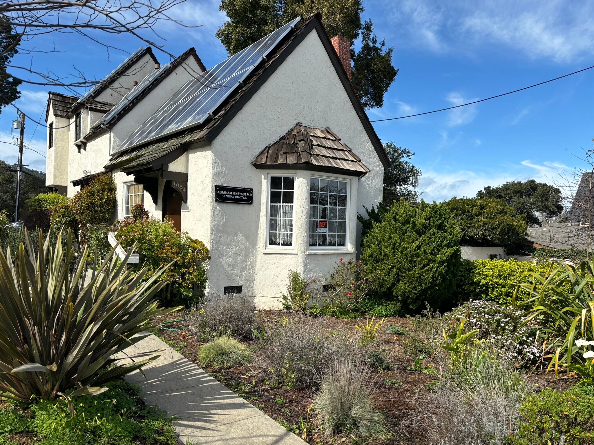 1084 Cass St, Monterey, CA for Sale