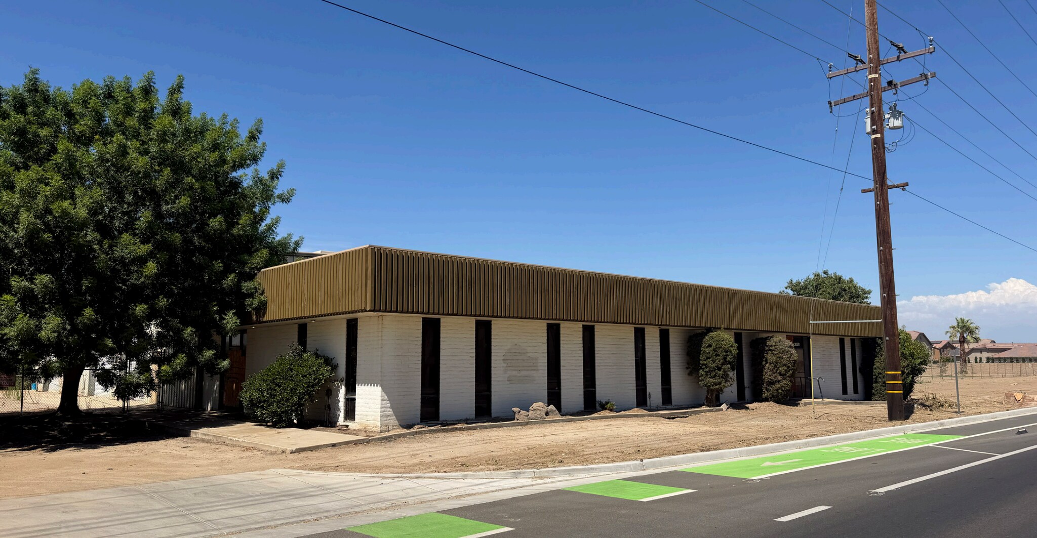 2050 W Riggin Ave, Visalia, CA for Sale