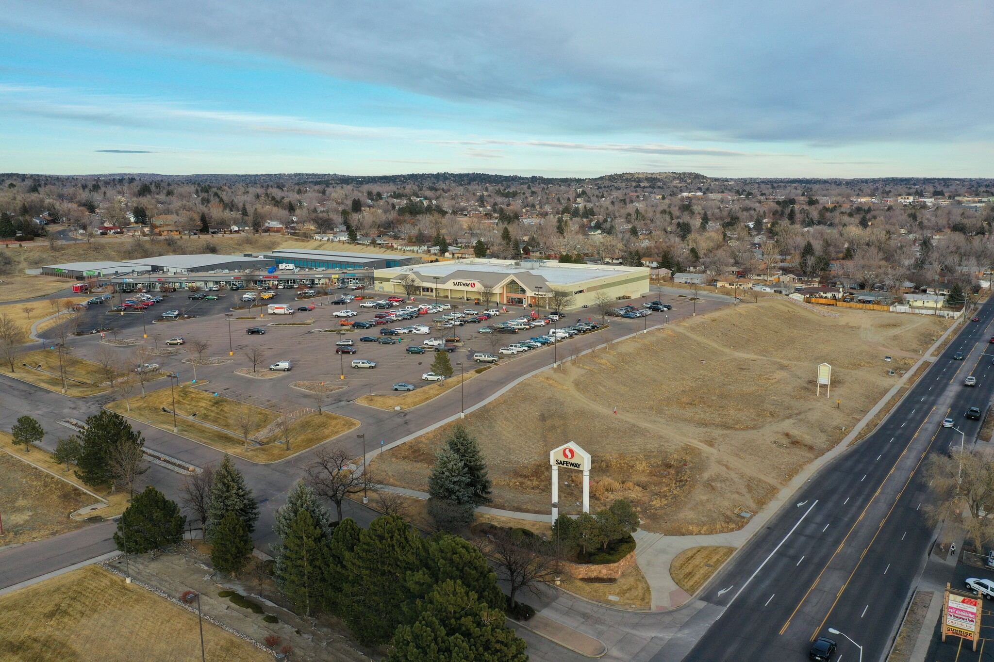 1157-1237 N Circle Dr, Colorado Springs, CO for Rent