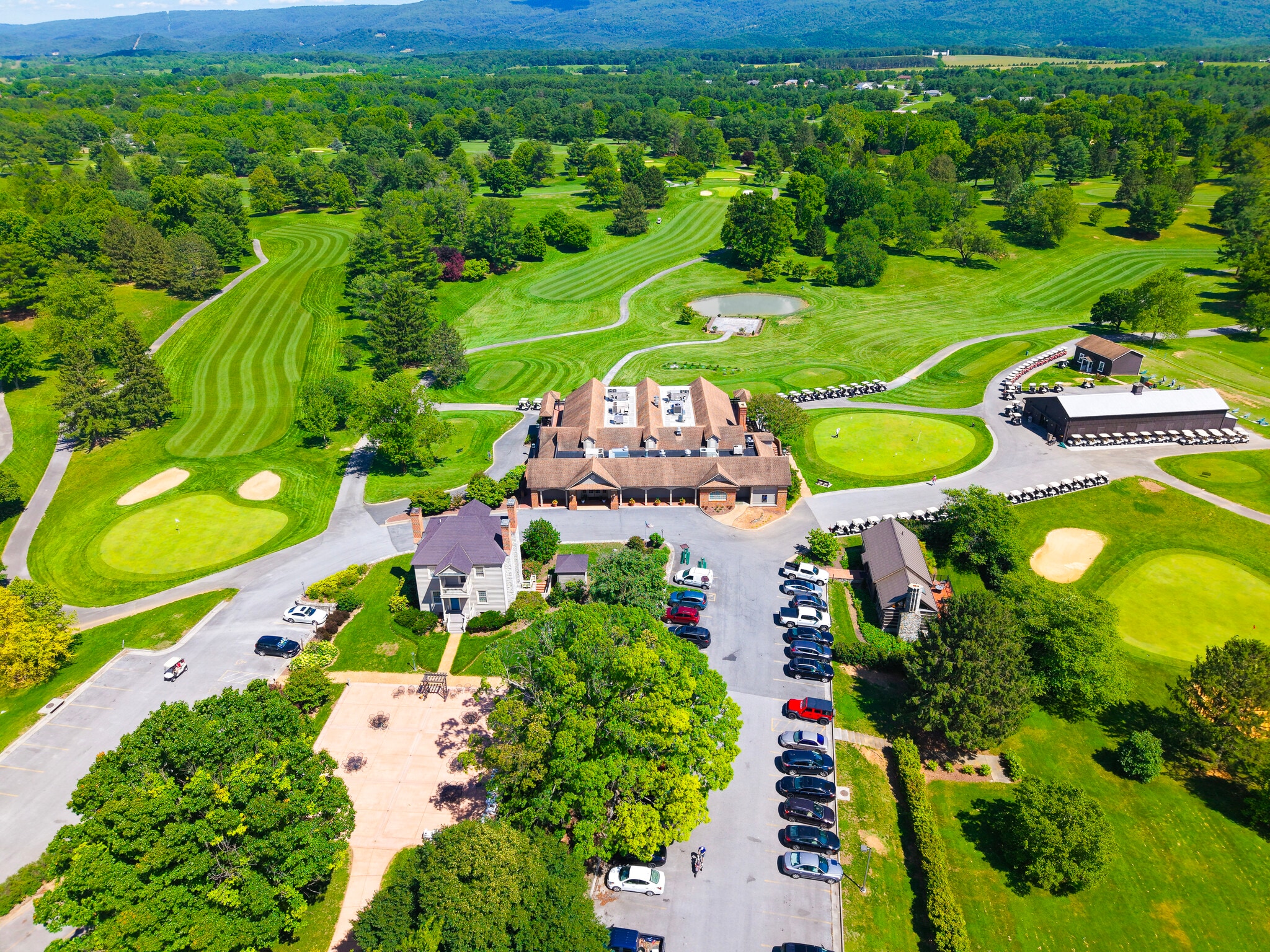134 Golf Club Cir, Front Royal, VA for Sale
