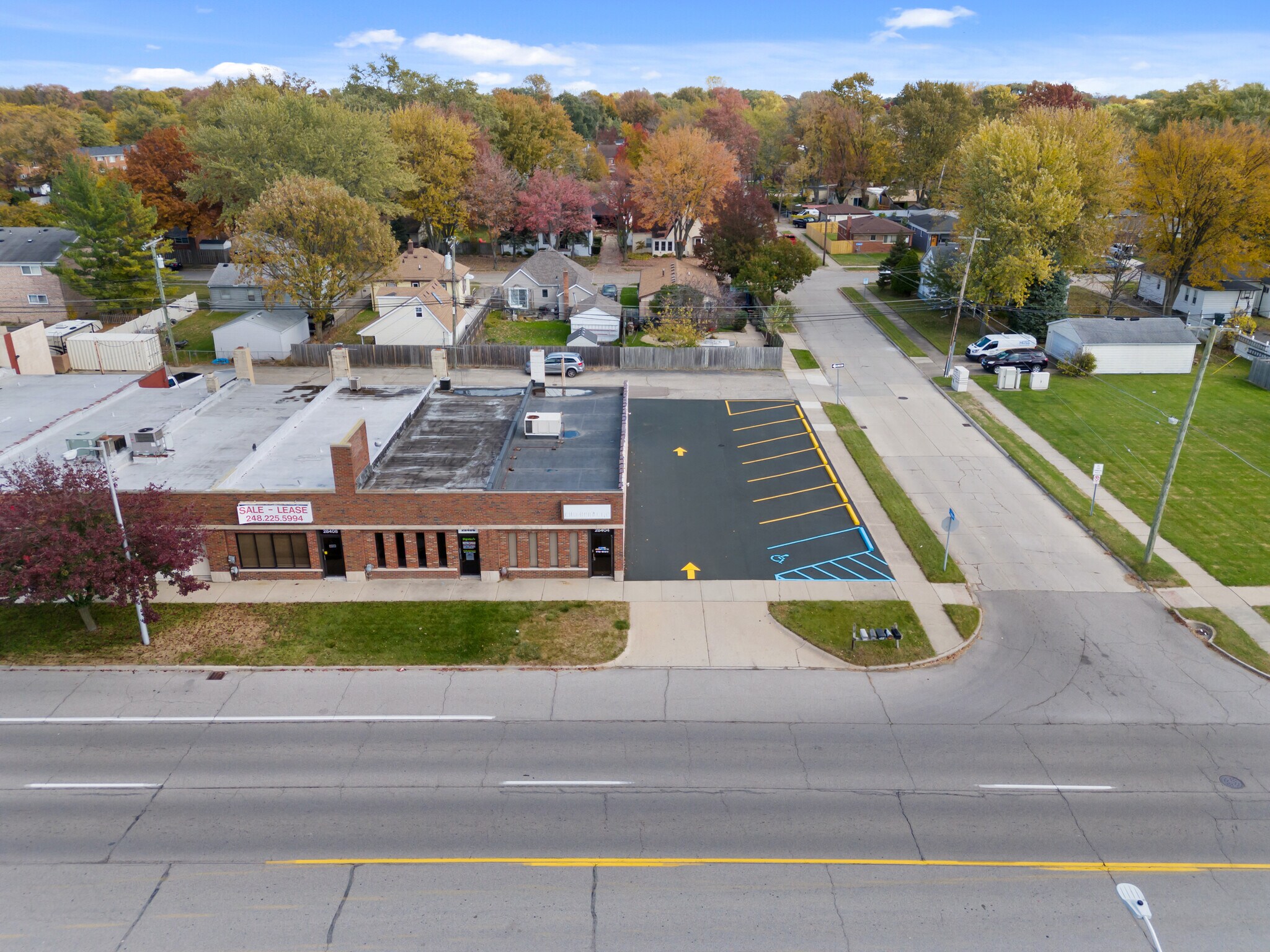 28404 Harper Ave, Saint Clair Shores, MI for Rent
