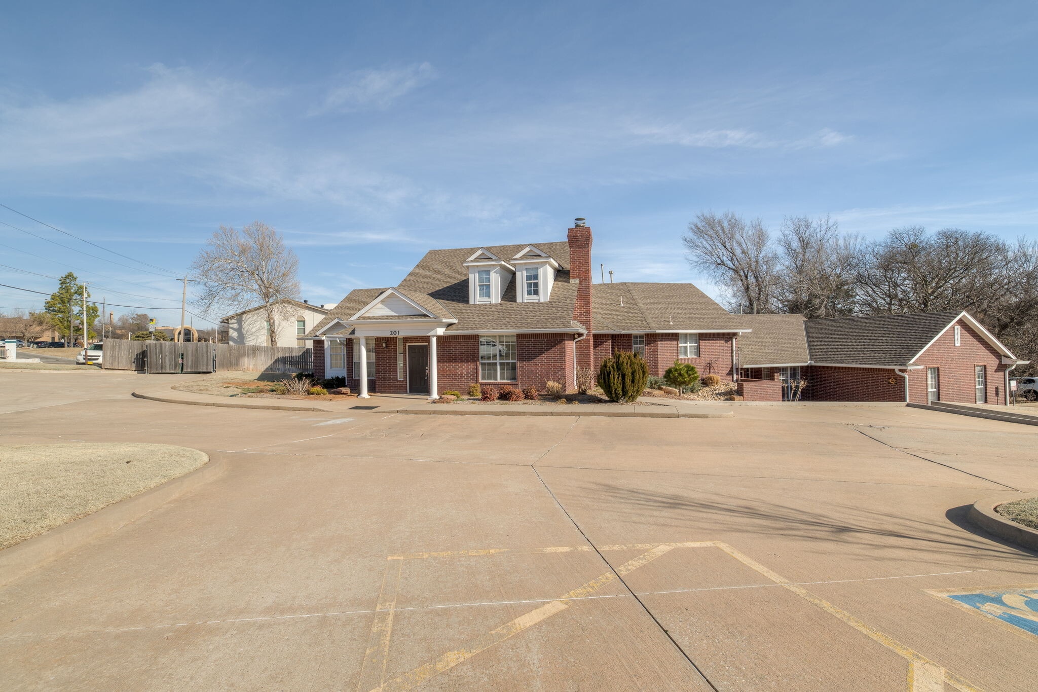 201-203 E 10th St Plz, Edmond, OK for Rent