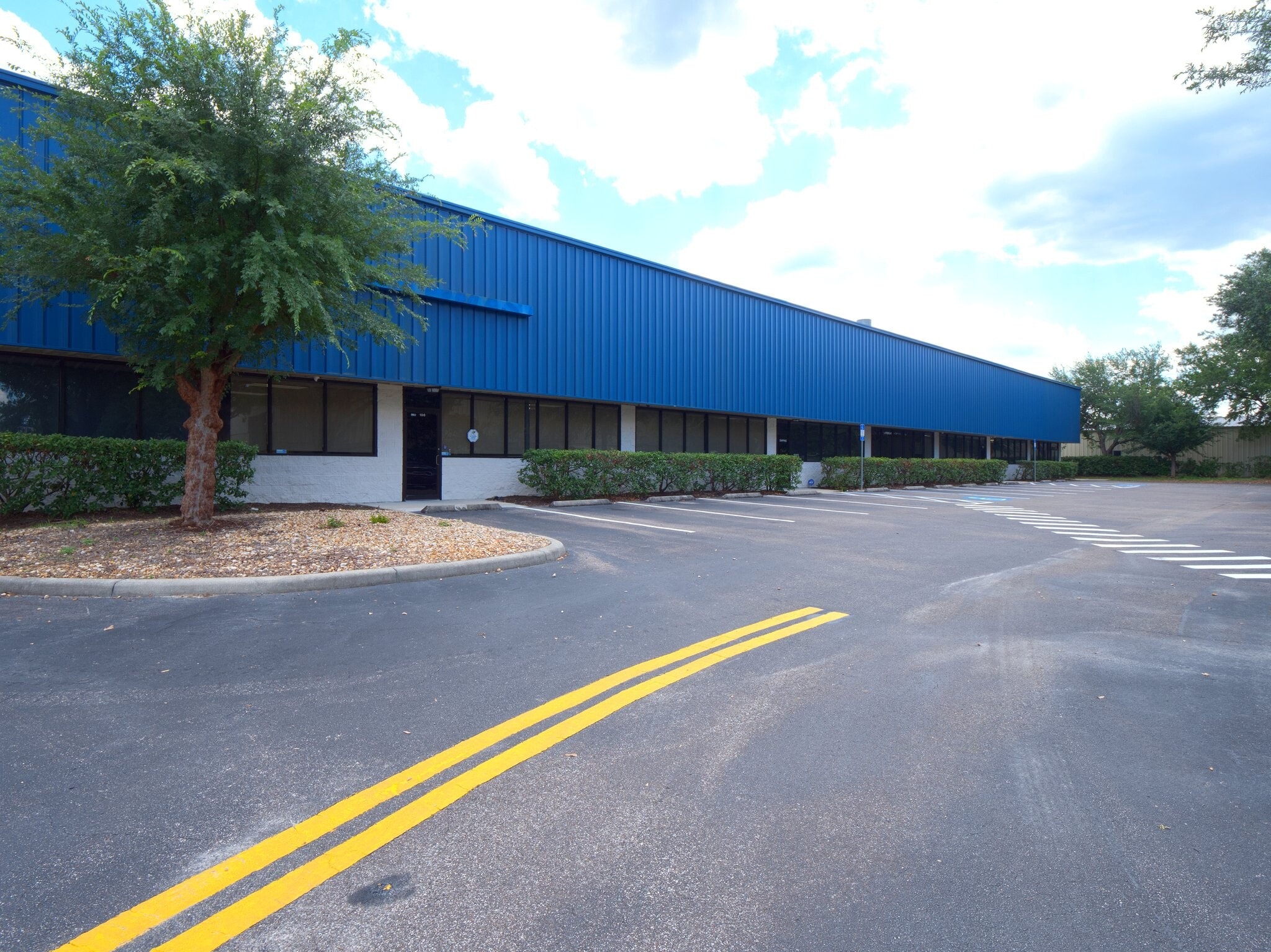 402 Chairman Ct, DeBary, FL for Rent