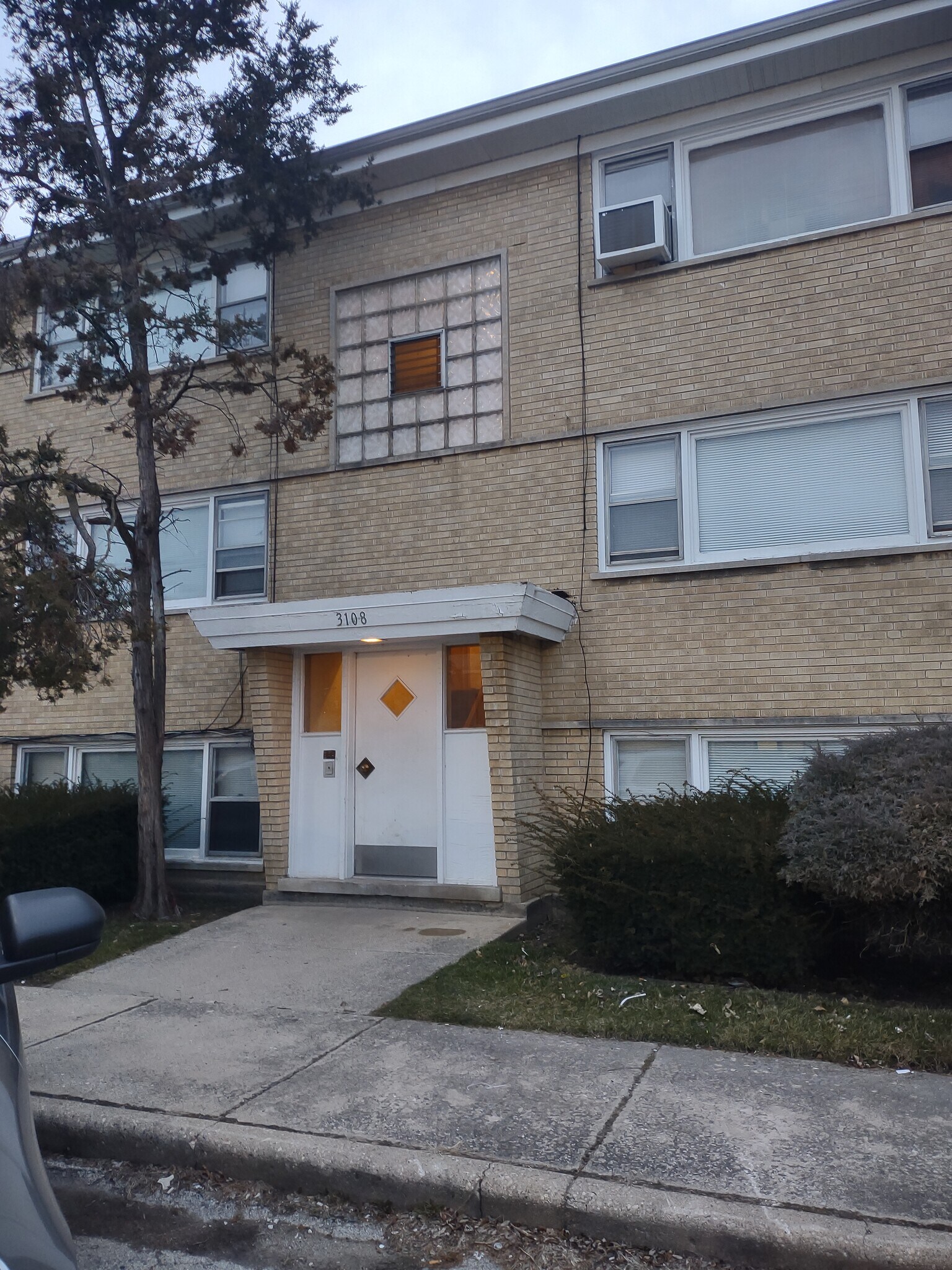 3108 Saint Charles Rd Bellwood, IL 60104 MultiFamily Property for