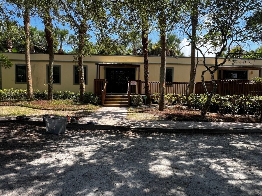 6157 S US Highway 1, Fort Pierce, FL for Rent