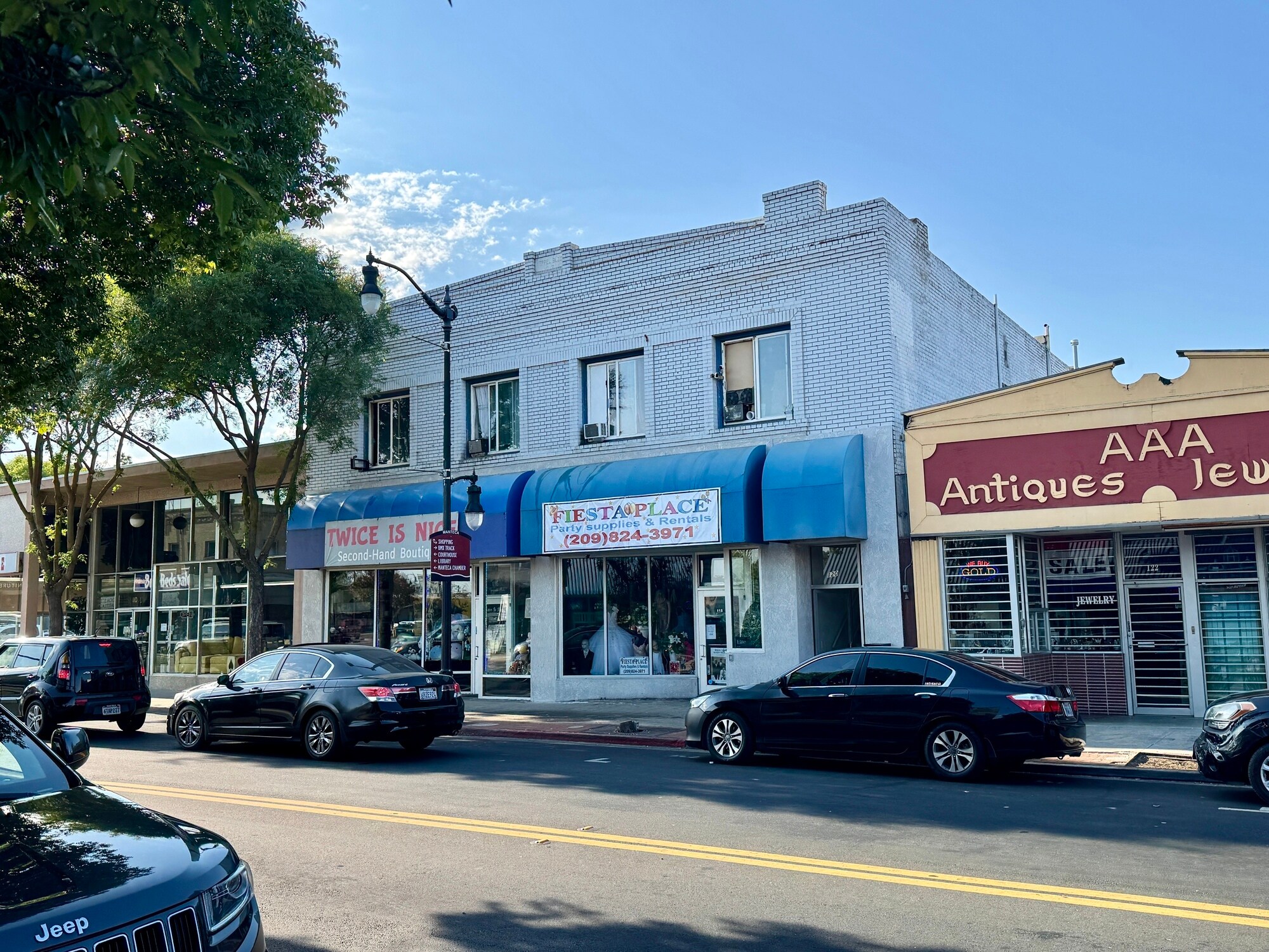 116-118 W Yosemite Ave, Manteca, CA for Sale