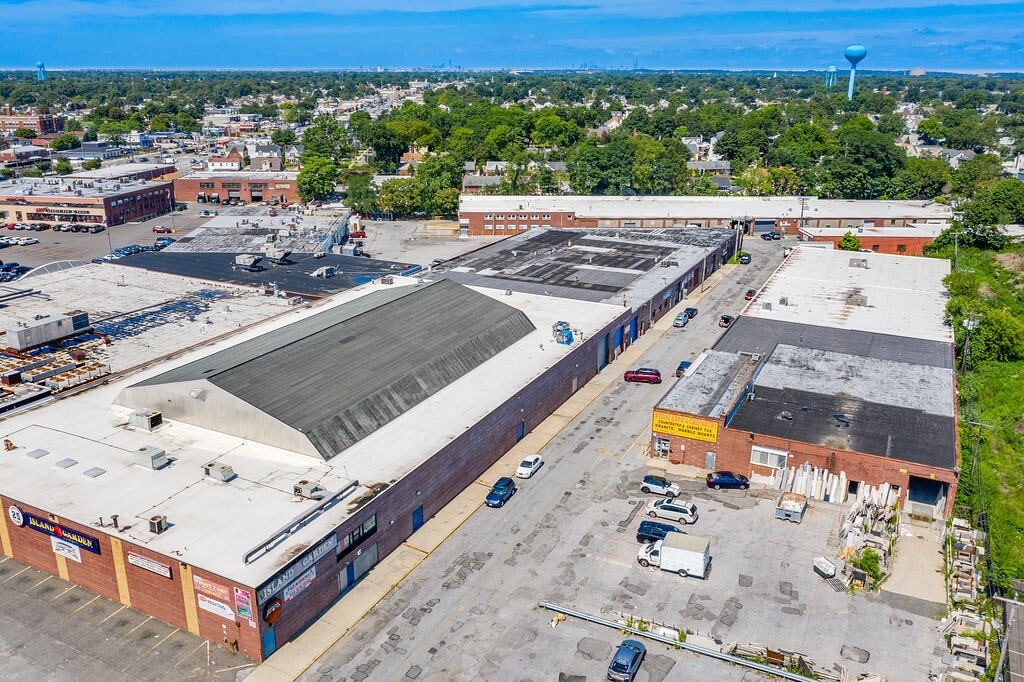 365 Terminal Rd, West Hempstead, NY for Rent