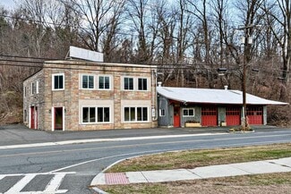 Greenfield, MA Freestanding - 435 Deerfield St