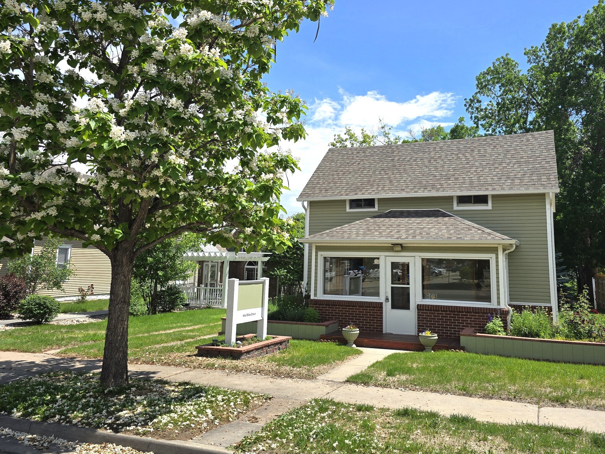 609 Main St, Windsor, CO for Sale