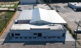 Conroe, TX Sports and Entertainment - 2004 N Frazier St