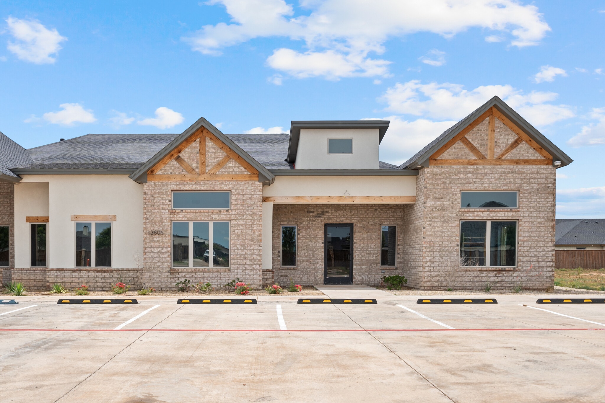 13806 Quaker Ave, Lubbock, TX for Rent