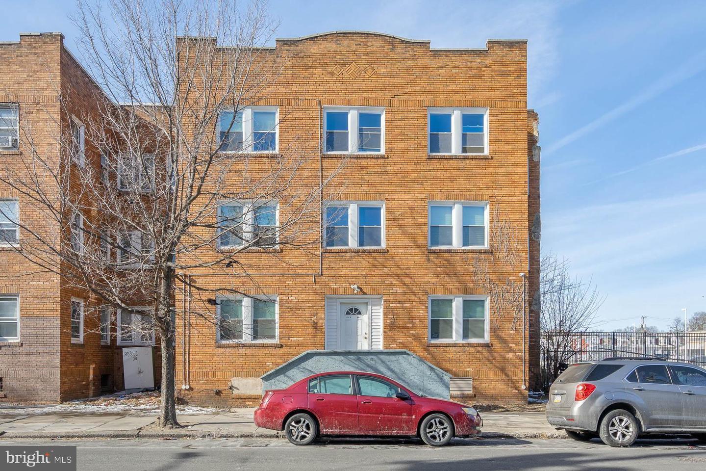 274 S 58th St, Philadelphia, PA for Sale
