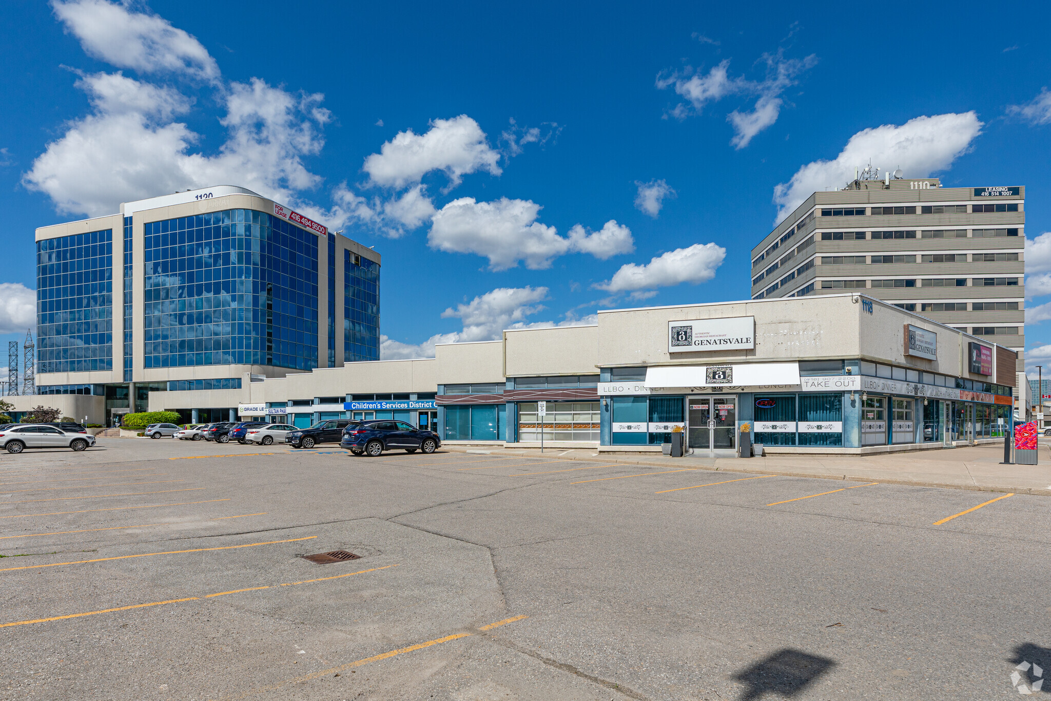 1118 Finch Ave, Toronto, ON for Rent