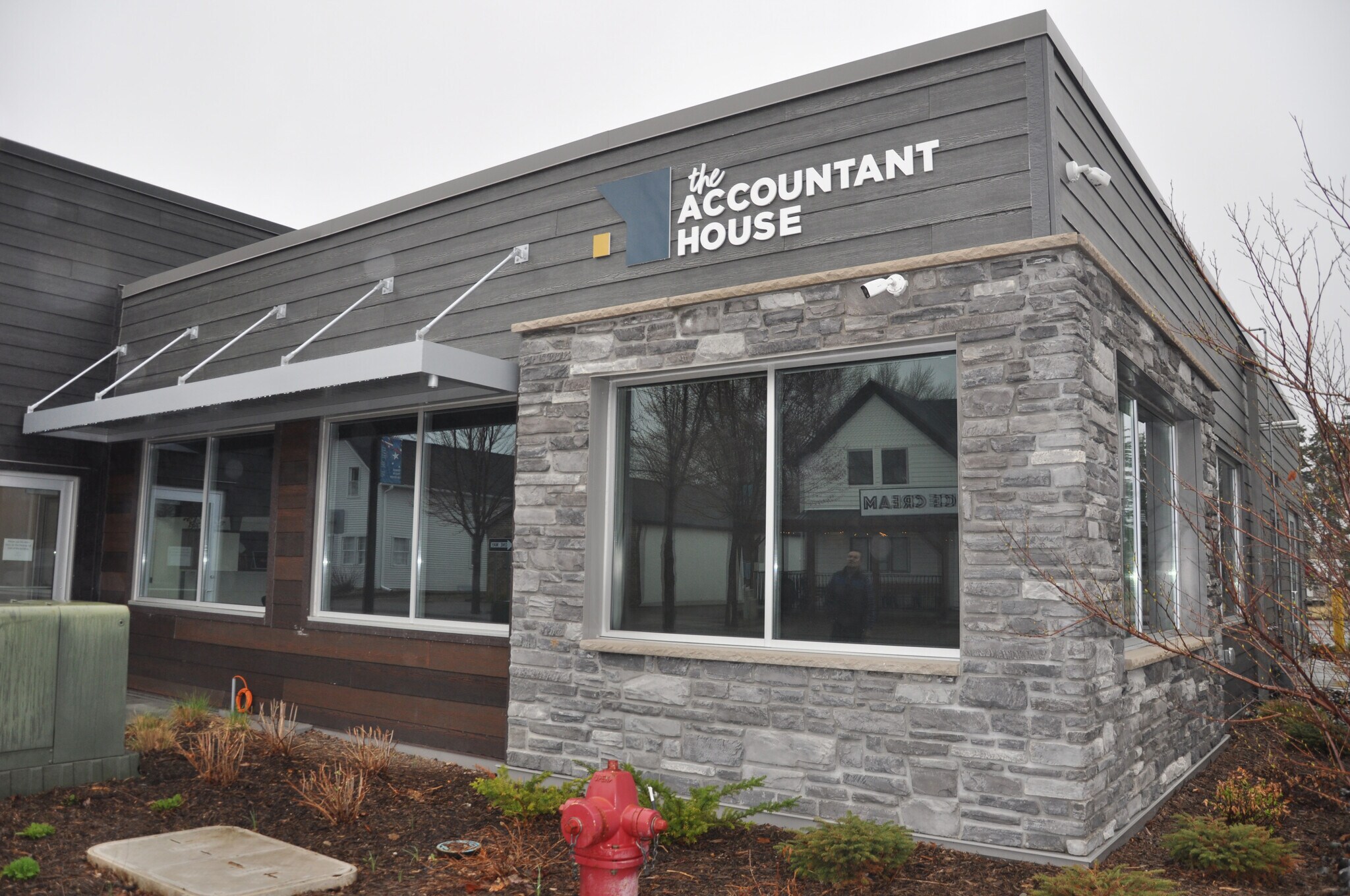 105 Central Ave E, Saint Michael, MN for Rent
