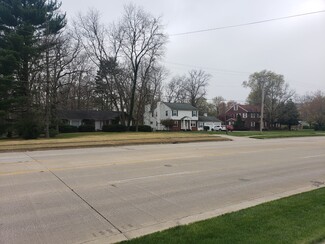 Effingham, IL Commercial - 805-809 N Keller Dr