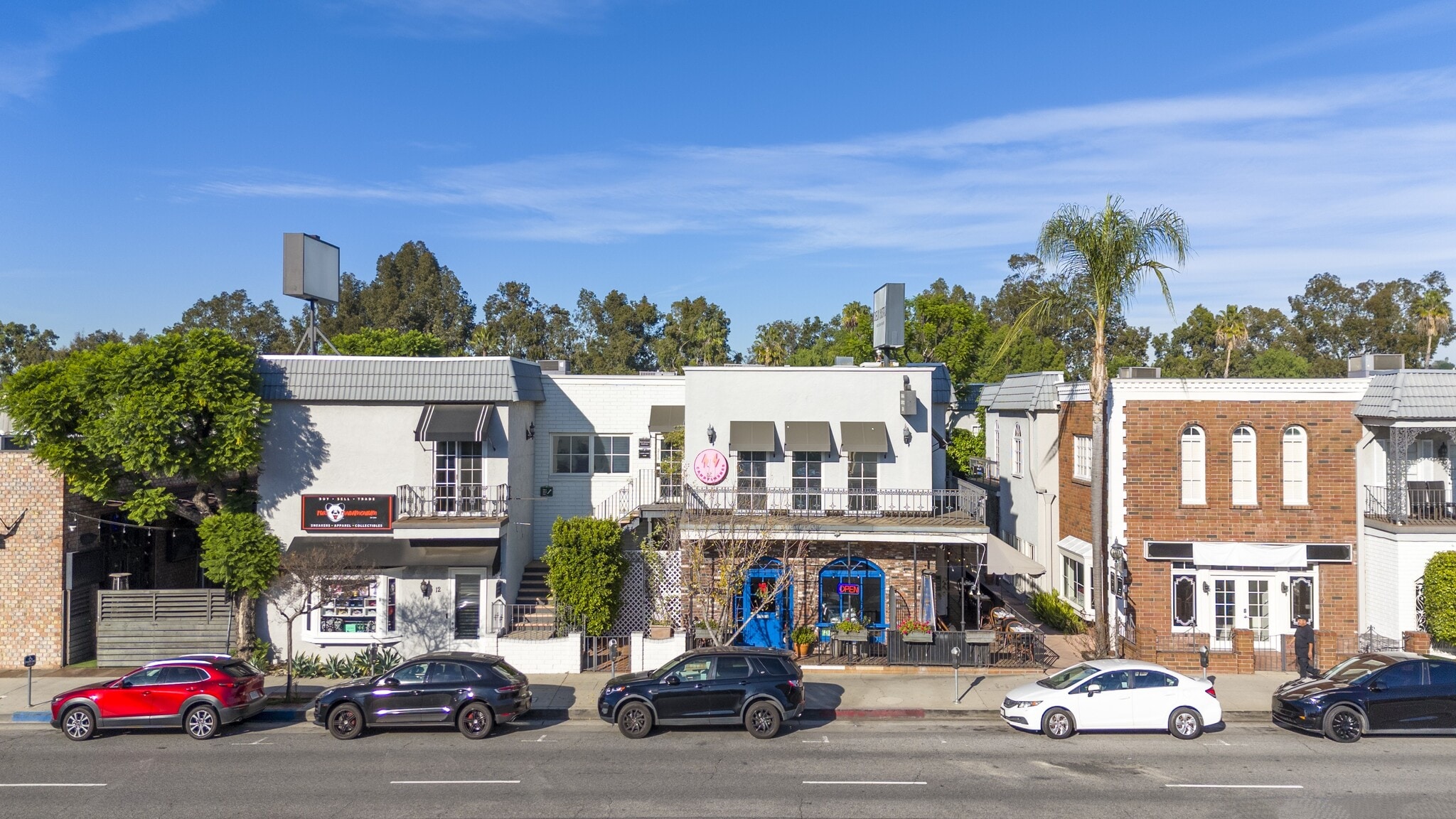 20969 Ventura Blvd, Woodland Hills, CA for Rent
