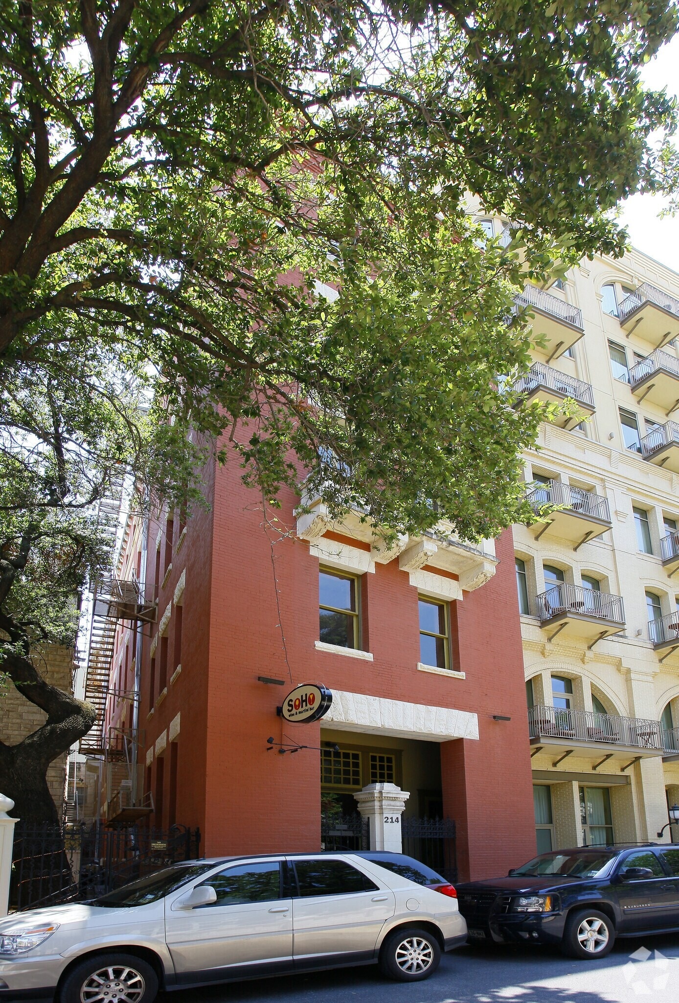 235 E Commerce St, San Antonio, TX for Rent