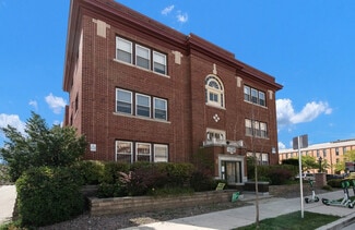 Milwaukee, WI Apartments - 2217 W Wisconsin Ave