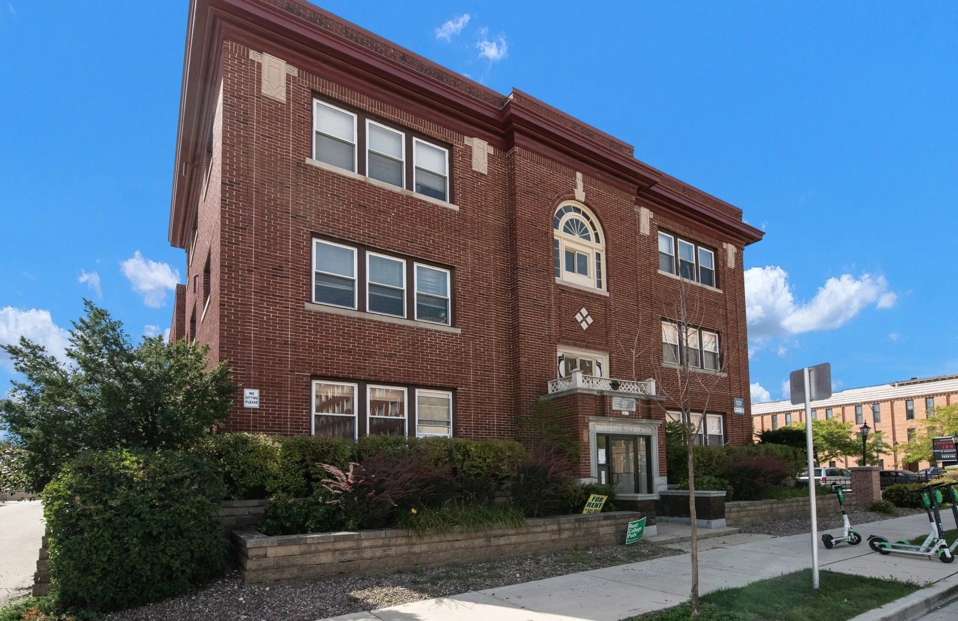 2217 W Wisconsin Ave, Milwaukee, WI for Sale