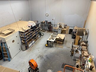 Largo, FL Warehouse - 7208 114th Ave