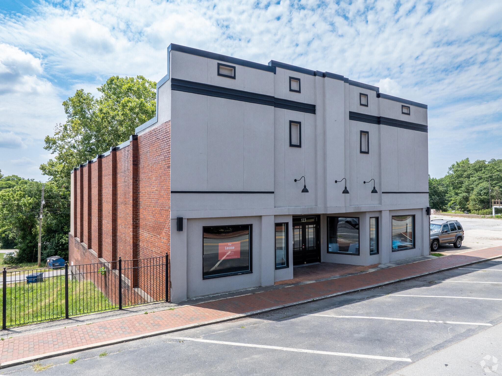123 W Main St, Buford, GA for Rent