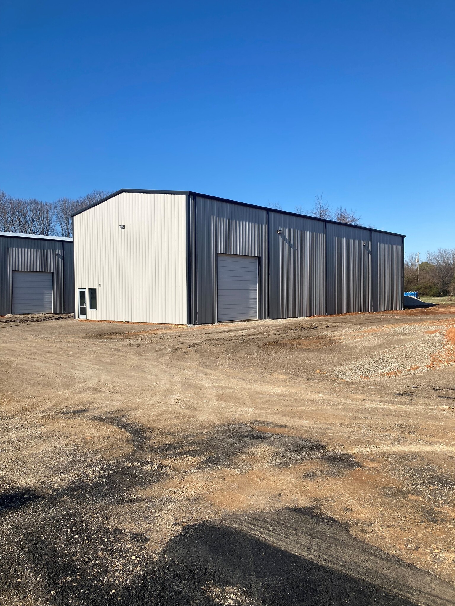 209 B Industrial Drive, Franklin, KY for Rent