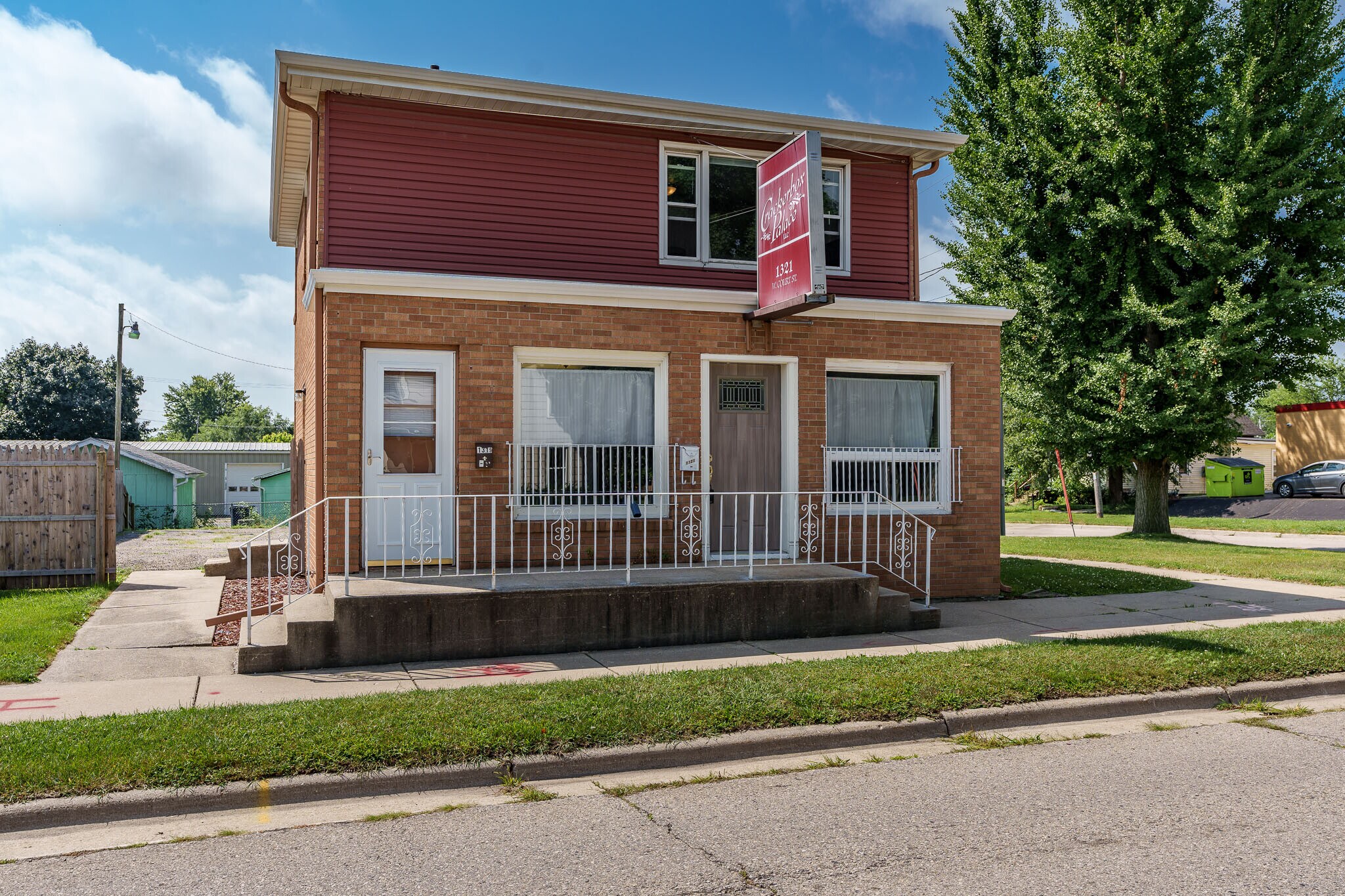1321 W Court St, Janesville, WI for Sale