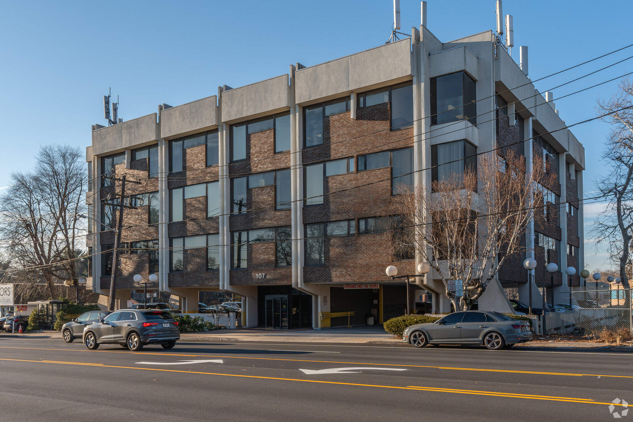 107 Northern Blvd, Great Neck, NY for Rent