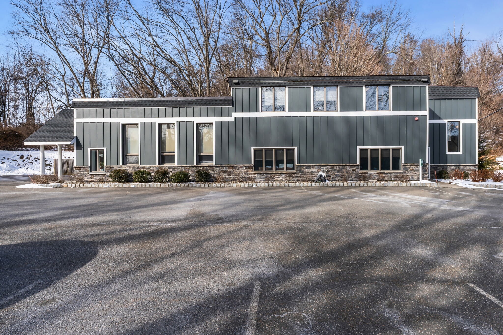 140 W Main St, Clinton Township, NJ for Sale