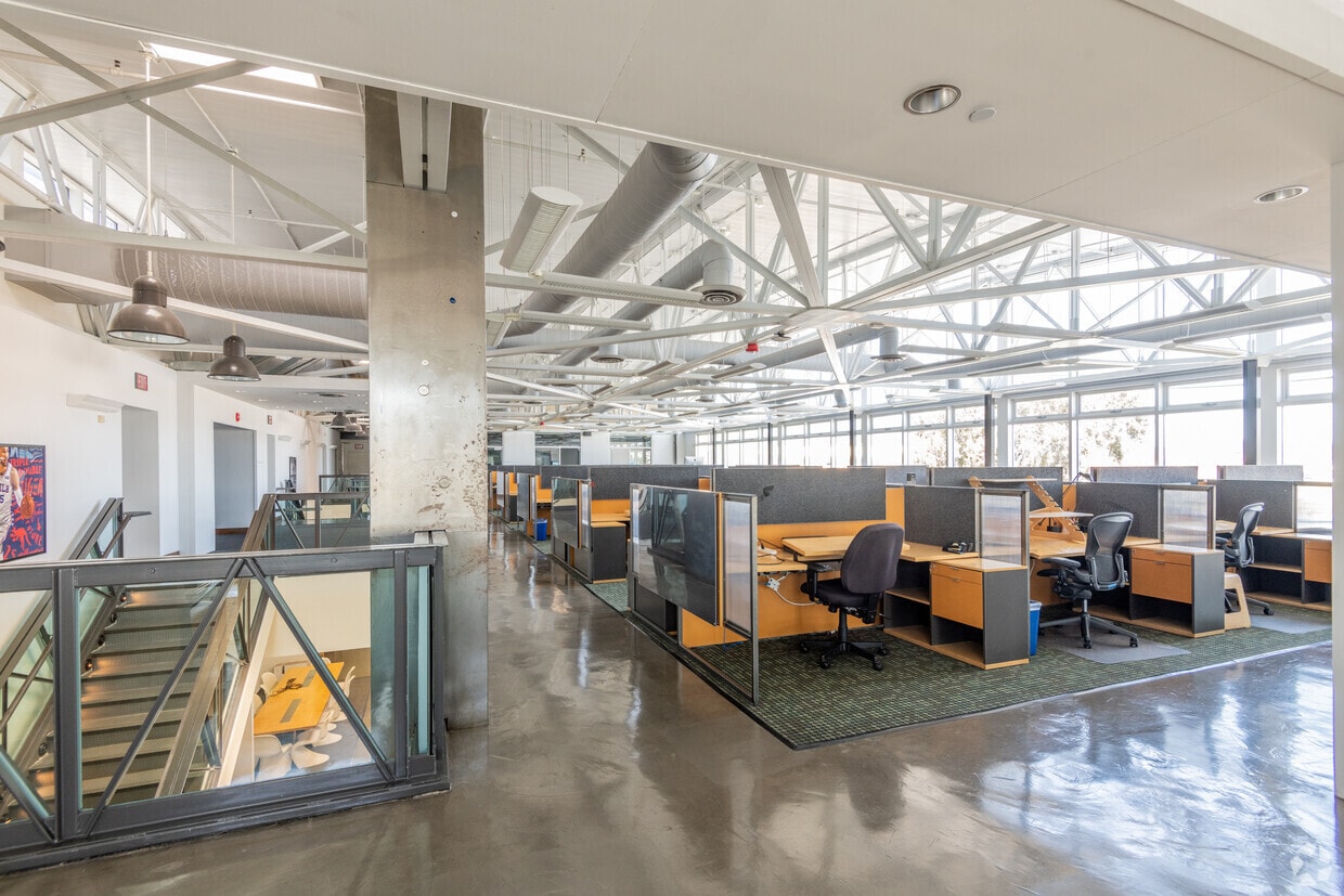 10-20 Liberty Ship Way, Sausalito, CA for Rent