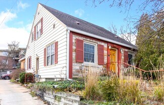 415 W Grand Riv Ave  