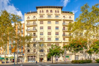 Barcelona, BAR Retail - 19 Plaça de Tetuán