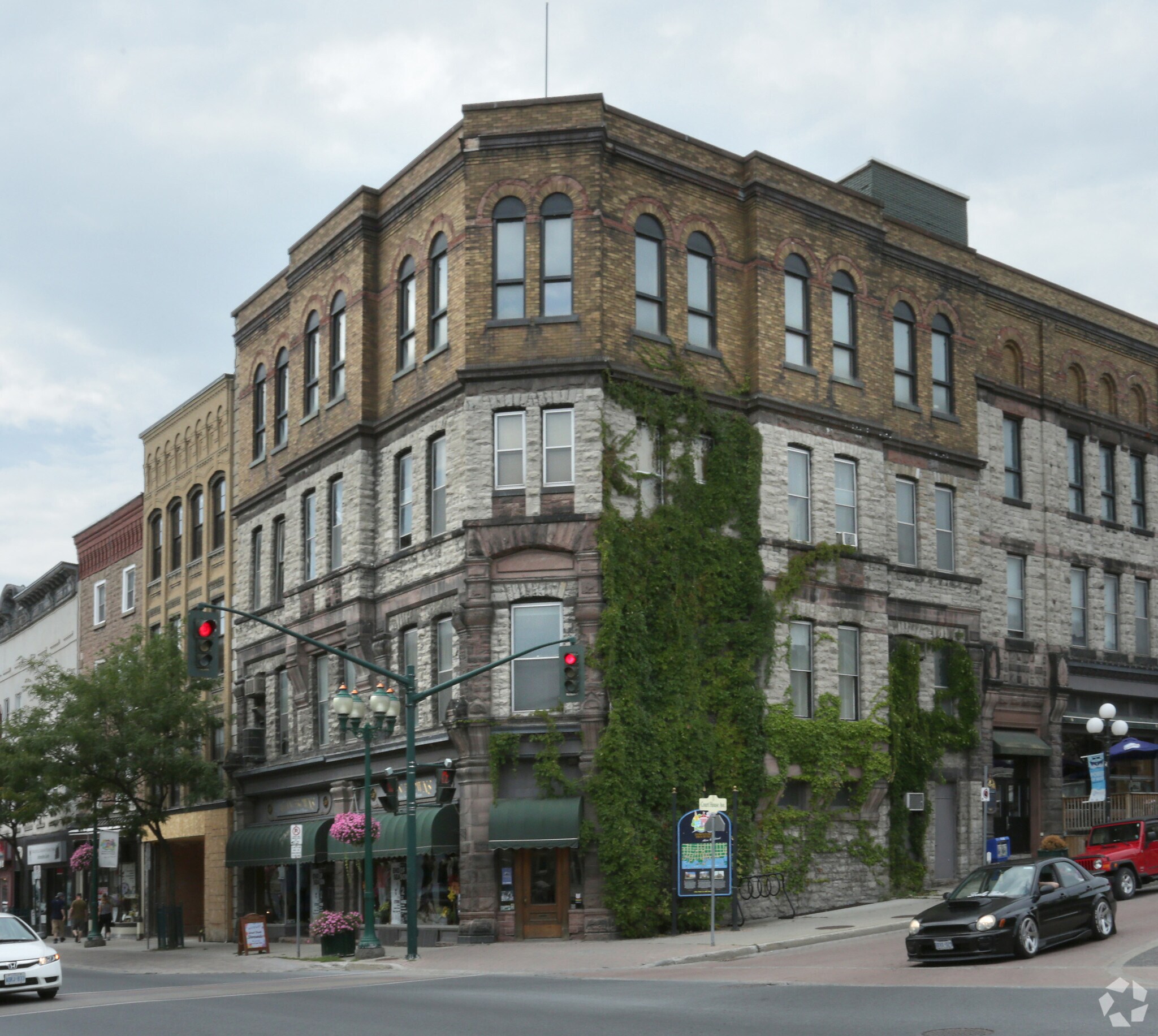 2-4 Court House Av, Brockville, ON for Sale