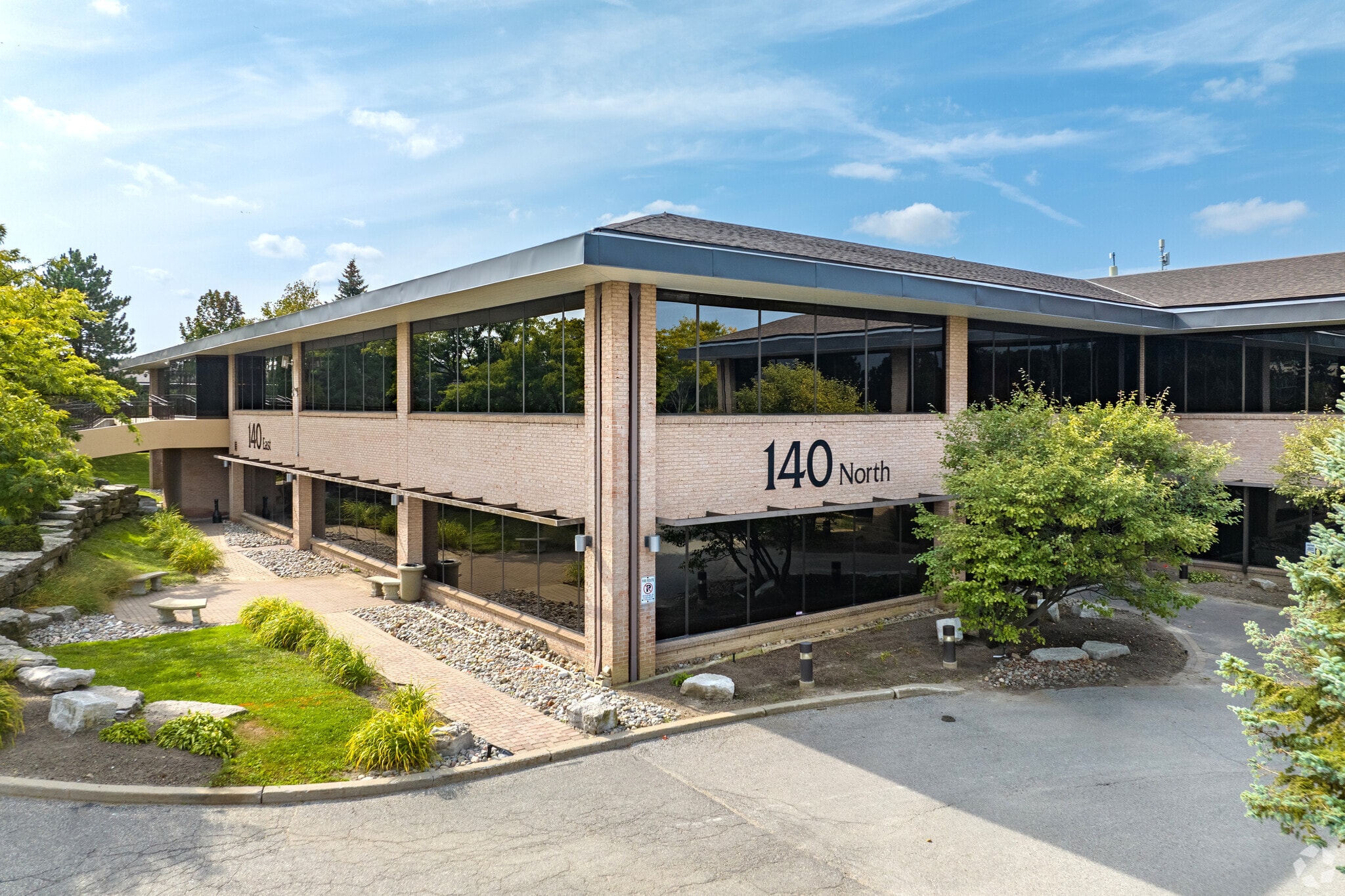 140 Renfrew Dr, Markham, ON for Rent