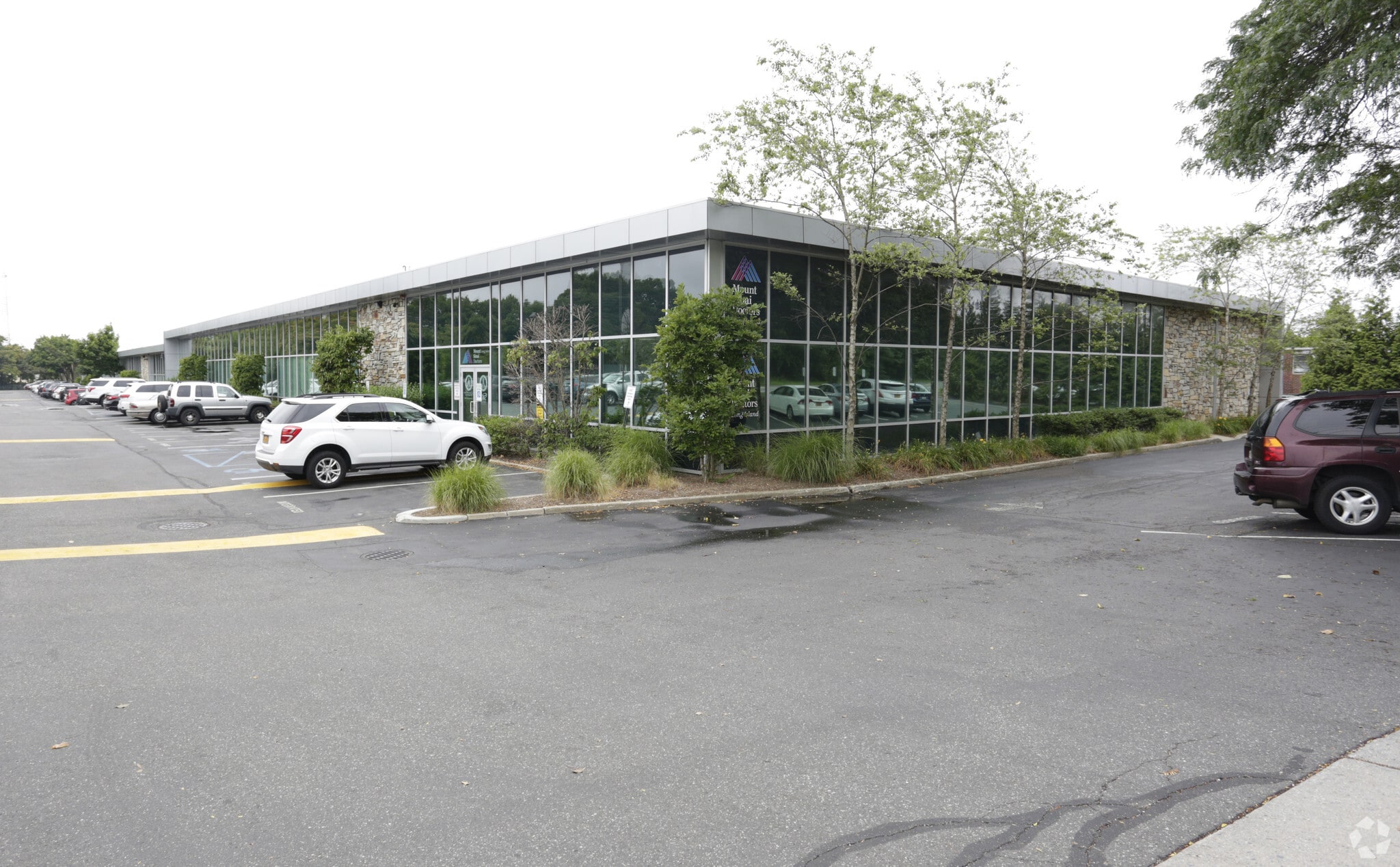 1324 Motor Pky, Hauppauge, NY for Rent
