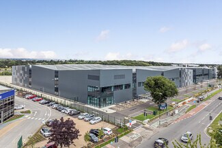 Crawley, WSX Industrial - Fleming Way