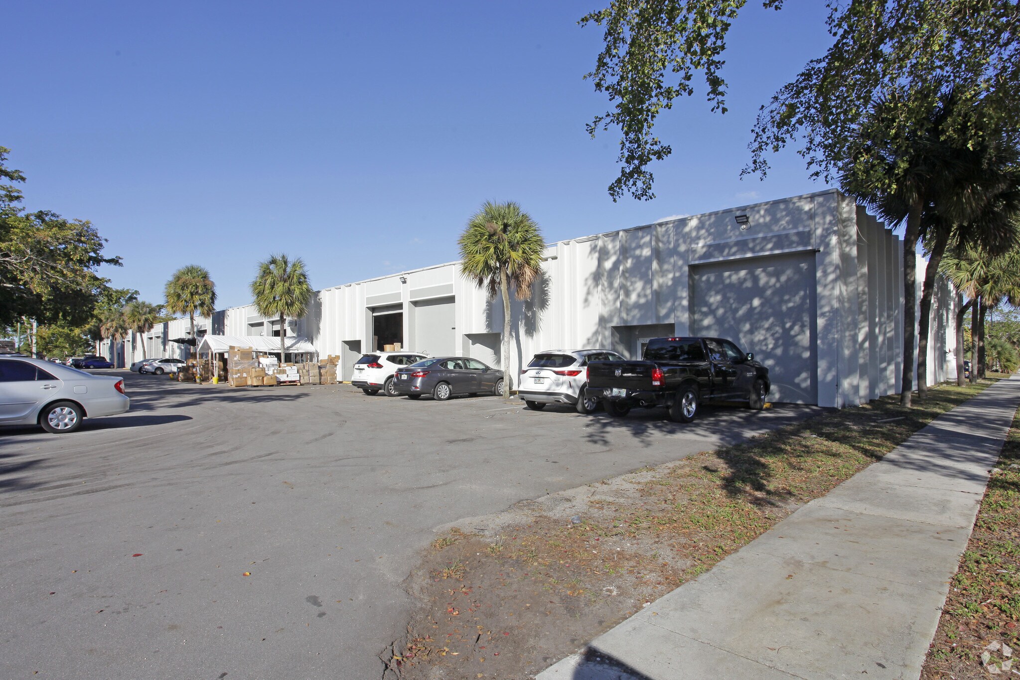 37003798 NW 16th St Lauderhill, FL 33311 Industrial Park Property for Lease on