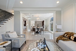 Austin, TX Residential Income - 1810 W 35th St