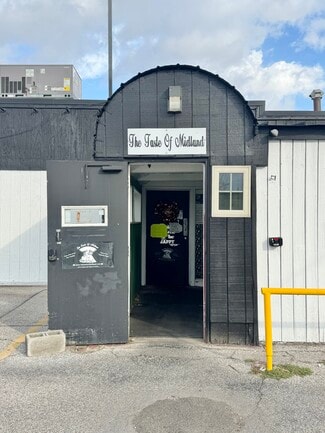 Midland, MI Bar - 3001 S Saginaw Rd